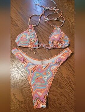 4-Piece Women's Abstract Print Bikini Swimsuit Set with Swim Skirt & Matching He